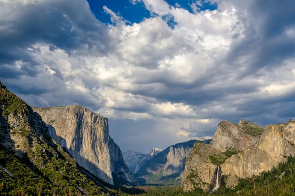 Où pratiquer la randonnée pédestre dans le parc national de Yosemite, USA ?